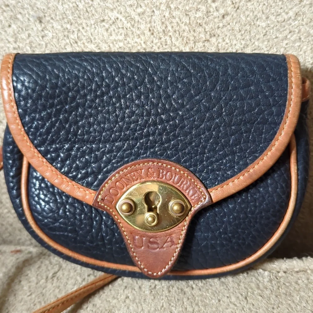Vintage Dooney & Bourke Cavalry crossbody - Picture 3 of 5
